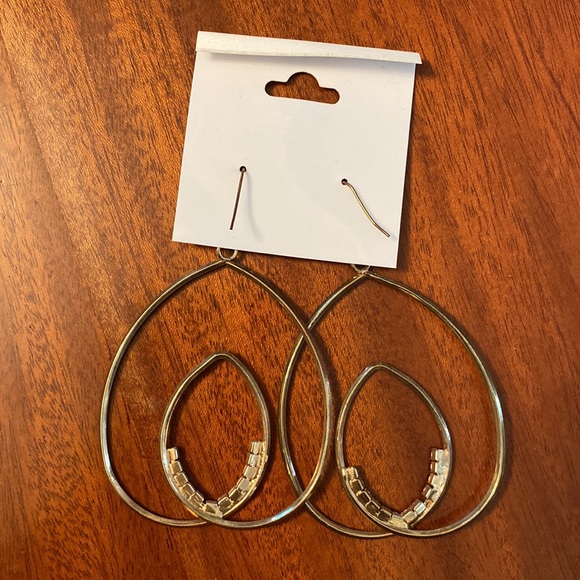 Charlotte accessories teardrop earrings - Picture 2 of 5